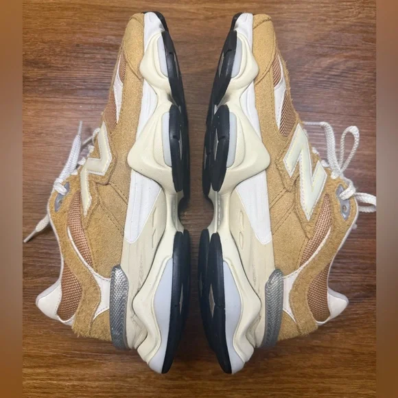 New Balance 9060 Sneakers Size 8.5 - Picture 4 of 9